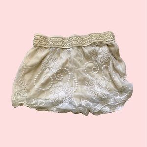 CANCLAY LACE FLORAL SHORTS